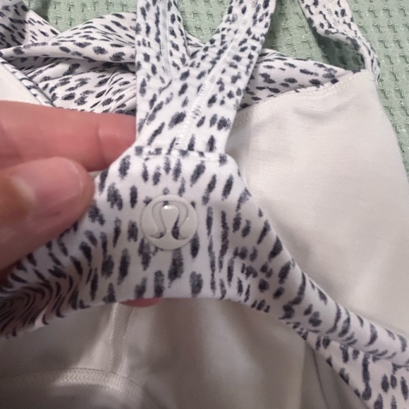 lululemon Wrap it Up Grey and White Tank Top - Picture 3 of 5